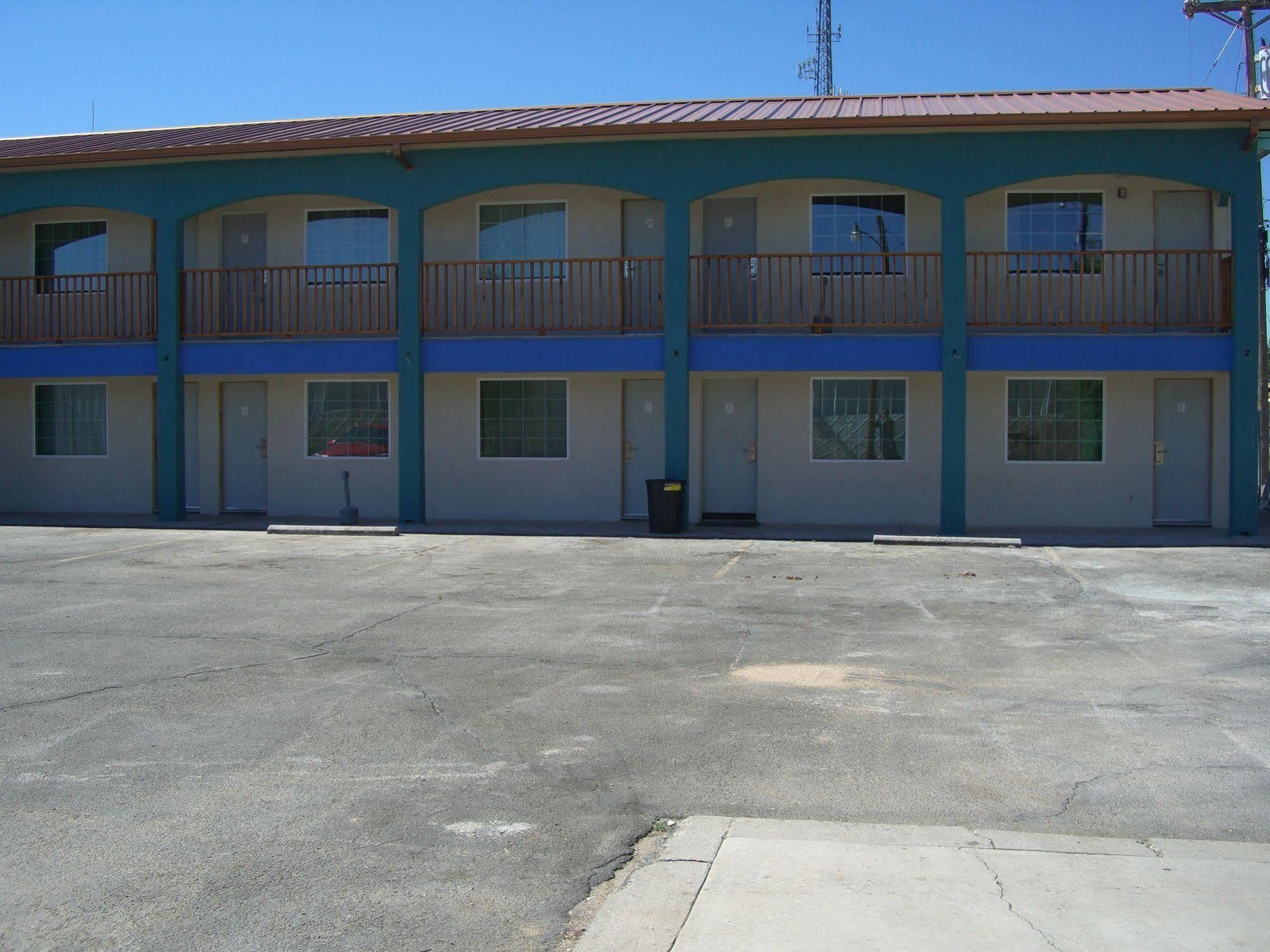 La Hacienda Inn Artesia Exterior foto